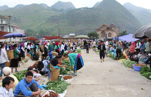 Hình ảnh về Chợ lùi (chợ Phiên) Hà Giang